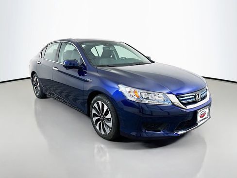 Used 2015 Honda Accord Touring image 3