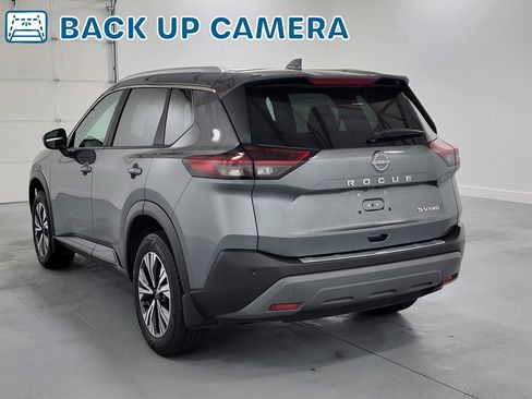 Used 2023 Nissan Rogue SV w/ SV Premium Package image 6