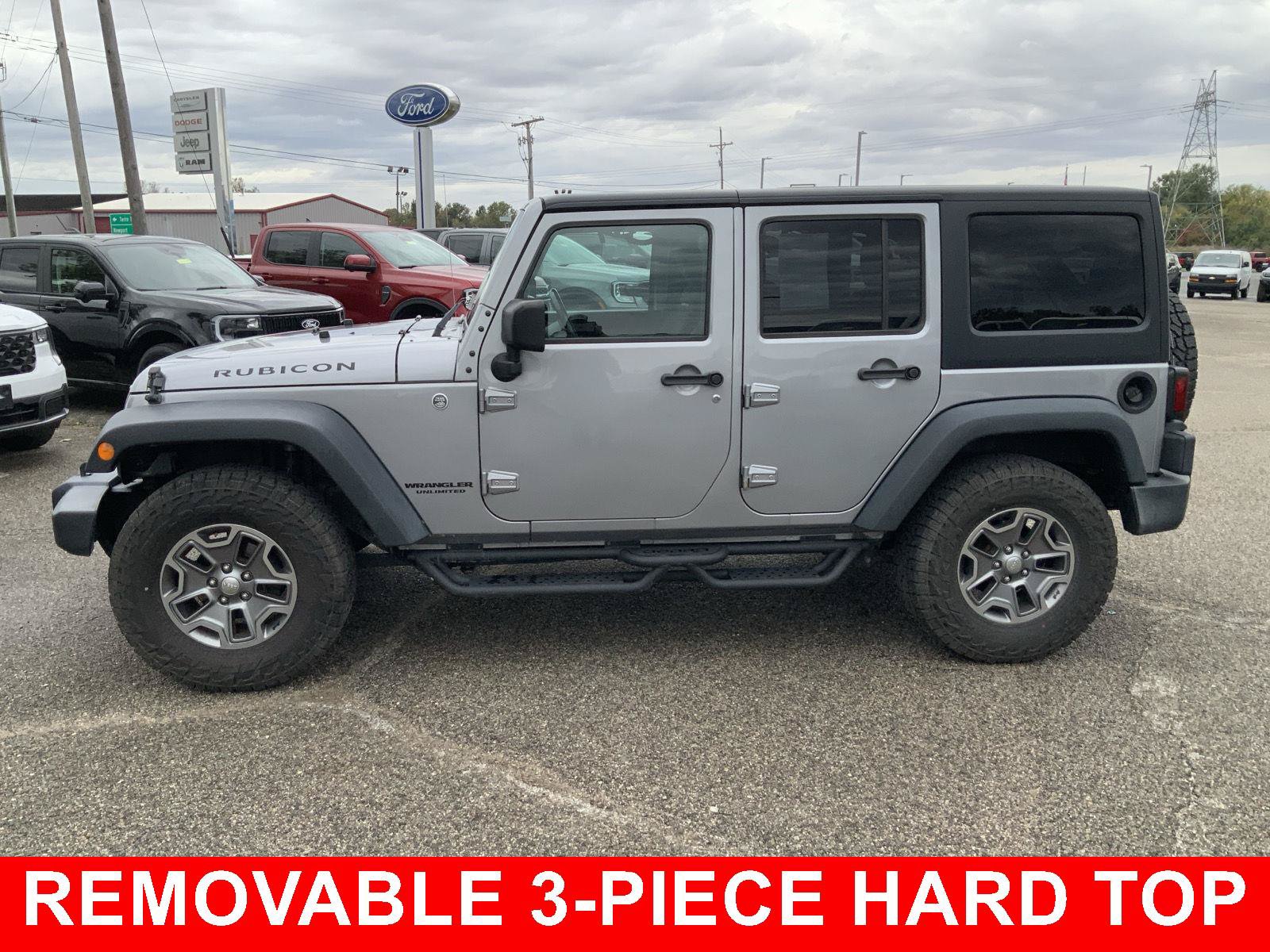 Used 2017 Jeep Wrangler Unlimited Rubicon w/ Cold Weather Group AWD/4WD image 5