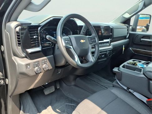 Used 2025 Chevrolet Silverado 3500 LT w/ Convenience Package AWD/4WD image 11