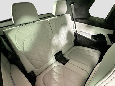 New 2026 BMW X7 xDrive40i w/ M Sport Package image 28