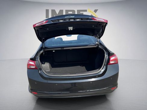 Used 2024 Chevrolet Malibu LT w/ Midnight Edition FWD image 29