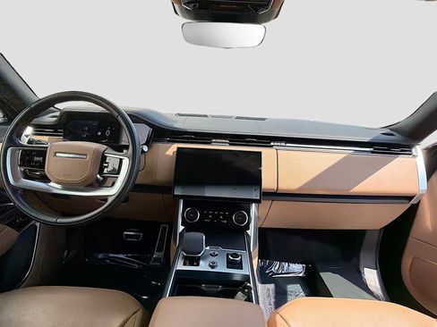 Certified 2023 Land Rover Range Rover SE AWD/4WD image 9