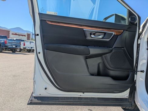 Used 2018 Honda CR-V EX image 14