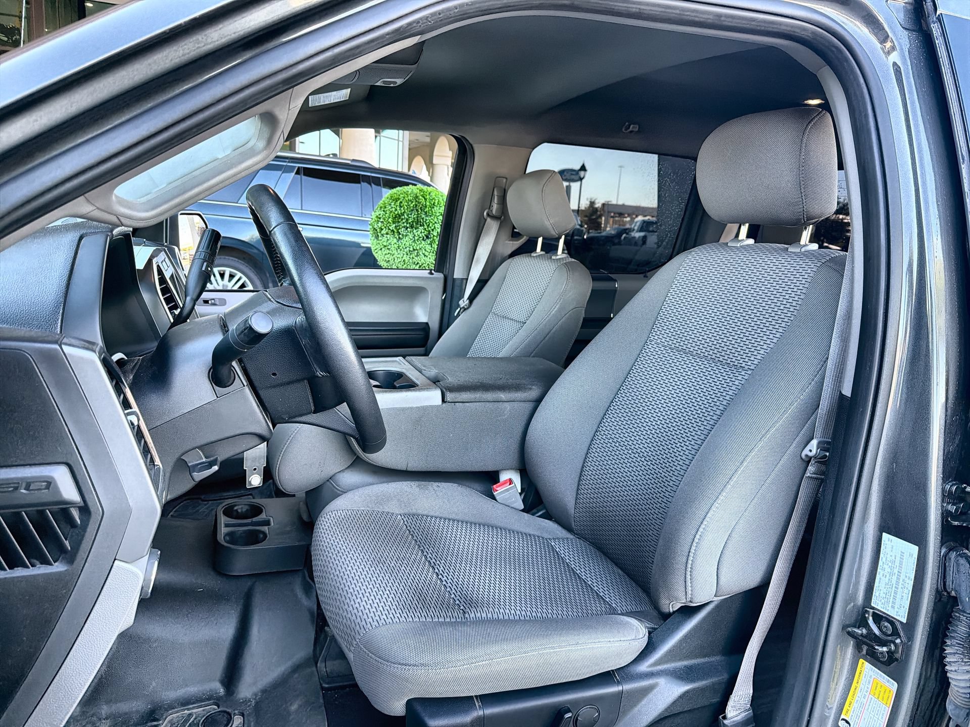 Used 2019 Ford F150 XLT w/ Equipment Group 302A Luxury AWD/4WD image 11