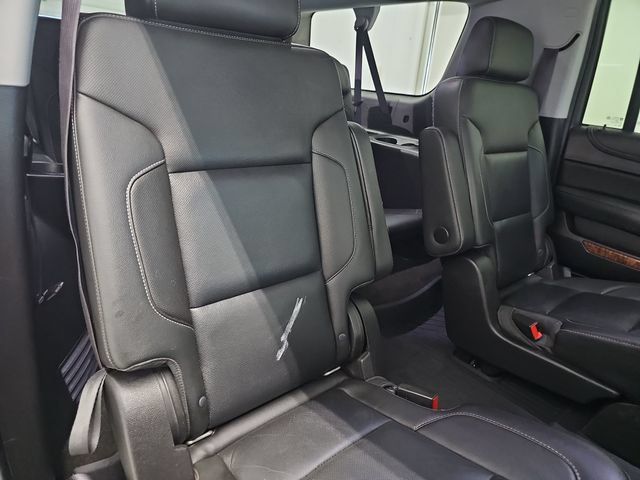 Used 2017 Chevrolet Suburban Premier AWD/4WD image 32