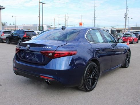 Used 2017 Alfa Romeo Giulia Ti w/ TI Lusso Light Wood Package image 43