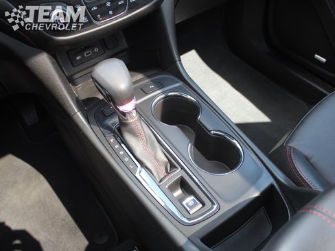 Used 2024 Chevrolet Equinox RS w/ RS Leather Package AWD/4WD image 18