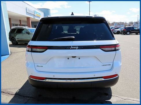 Certified 2023 Jeep Grand Cherokee Limited AWD/4WD image 7