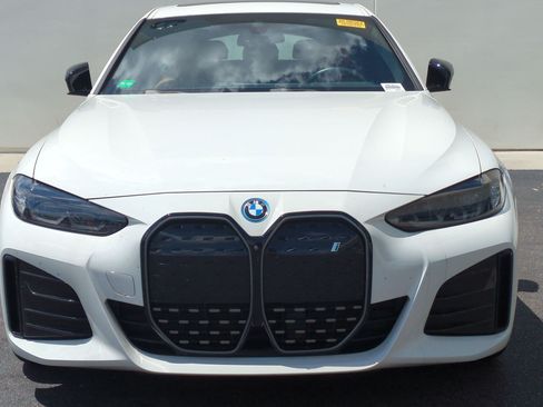 Used 2023 BMW i4 eDrive40 w/ M Sport Package RWD image 3
