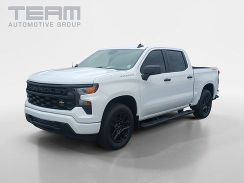 New 2026 Chevrolet Silverado 1500 Custom image 3