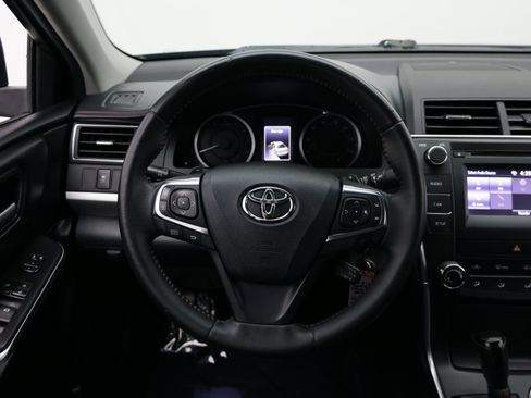 Used 2017 Toyota Camry SE FWD image 23
