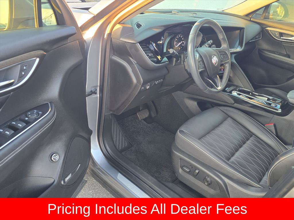 Used 2022 Buick Envision Avenir w/ Premium Seat Package FWD image 5