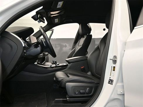 Used 2024 BMW X3 xDrive30i image 12