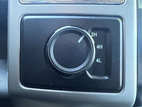 Used 2018 Ford F350 Lariat w/ Lariat Ultimate Package image 25