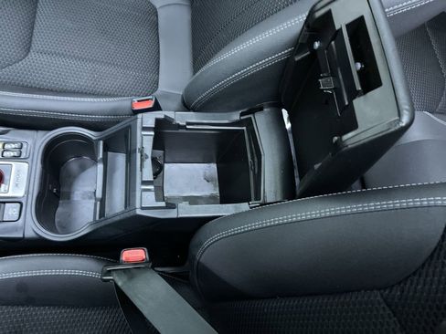 Used 2019 Subaru Forester Premium w/ All-Weather Package image 25