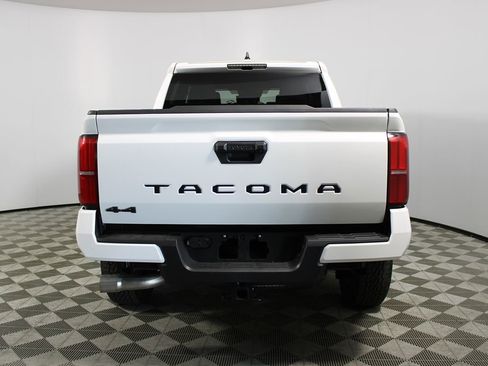 Used 2024 Toyota Tacoma TRD Off-Road image 37