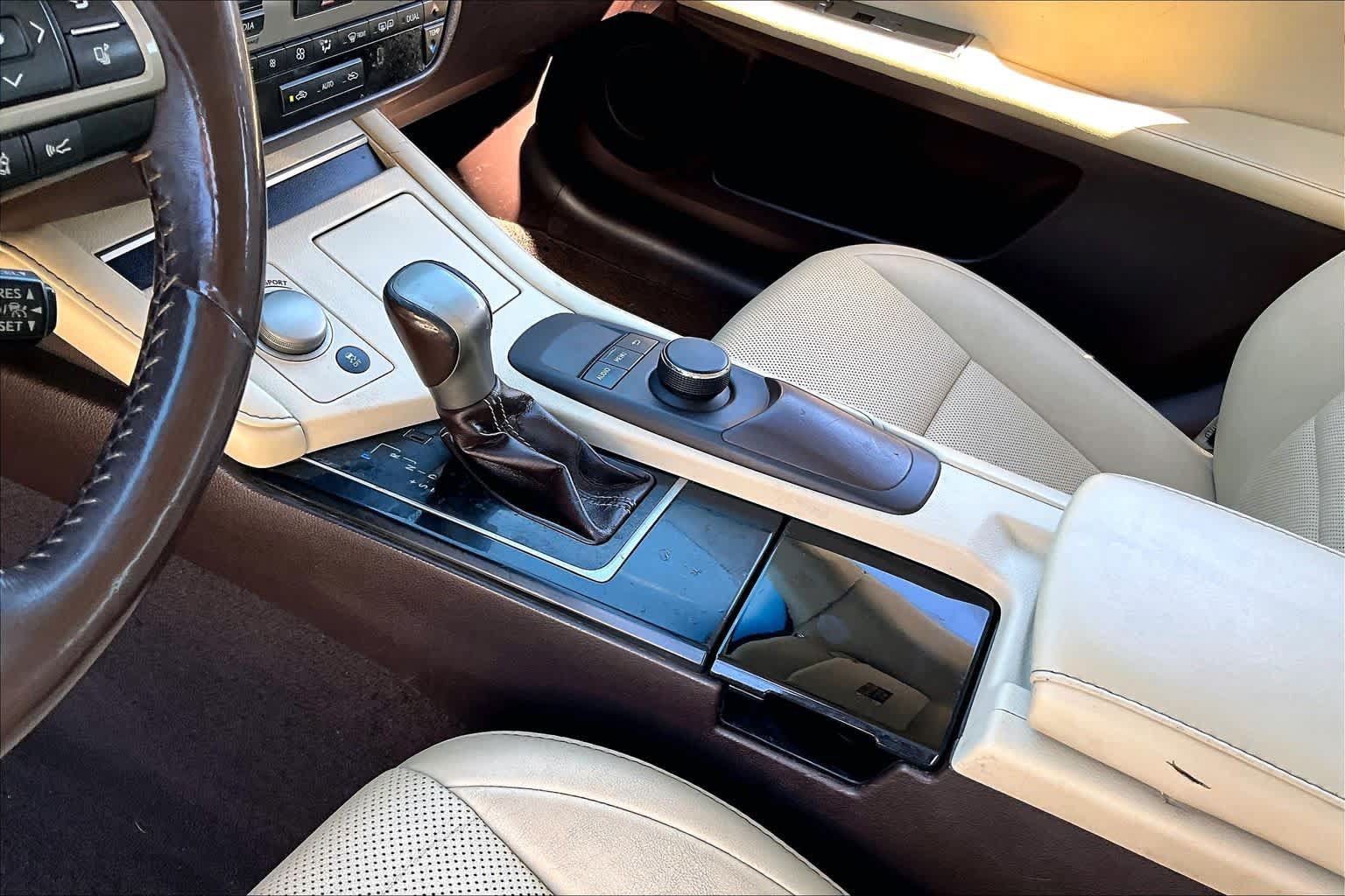 Used 2018 Lexus ES 350 F Sport w/ Accessory Package 2 FWD image 14
