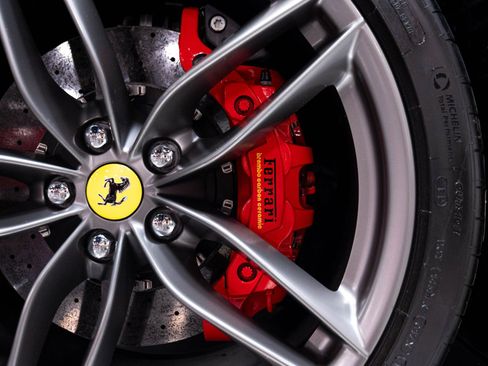 Used 2016 Ferrari 488 GTB RWD image 26
