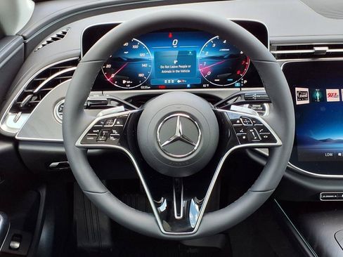 Used 2025 Mercedes-Benz E 350 Sedan image 14
