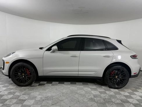 Used 2025 Porsche Macan S AWD/4WD image 3