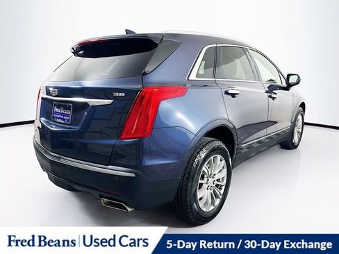 Used 2018 Cadillac XT5 Luxury w/ Driver Awareness Package image 8