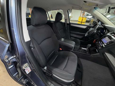 Used 2016 Subaru Legacy 2.5i Premium AWD/4WD image 16