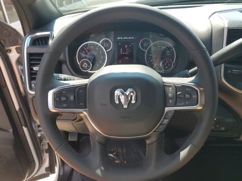 Used 2026 RAM 2500 Big Horn AWD/4WD image 10