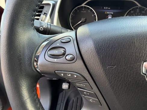 Used 2020 Nissan Murano SV w/ Premium Package FWD image 11