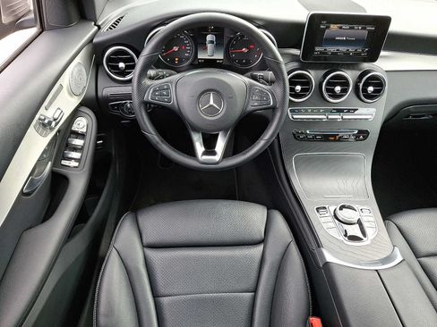 Used 2019 Mercedes-Benz GLC 300 4MATIC image 12