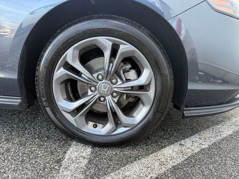 Used 2023 Honda Accord EX image 11