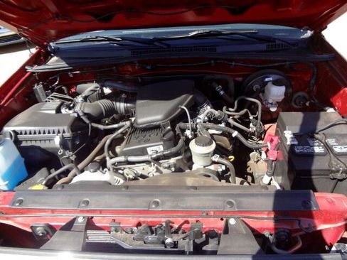 Used 2014 Toyota Tacoma PreRunner w/ SR5 Package image 21