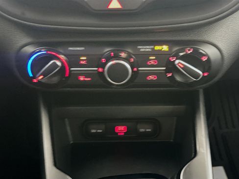 Used 2022 Kia Soul LX w/ Technology Package FWD image 23
