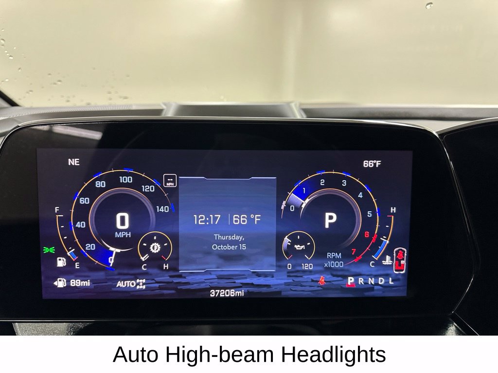 Used 2025 Chevrolet Suburban Premier AWD/4WD image 46