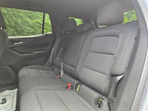 Used 2025 Chevrolet Equinox LT AWD/4WD image 14