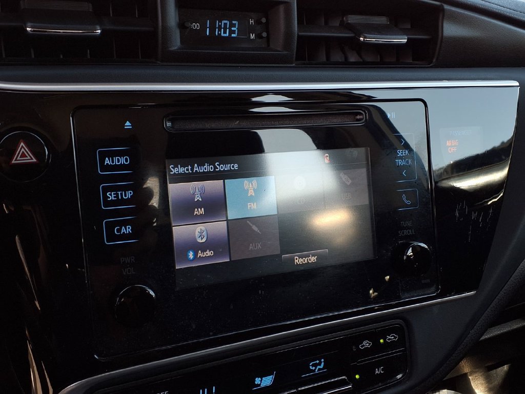 Certified 2018 Toyota Corolla LE FWD image 10