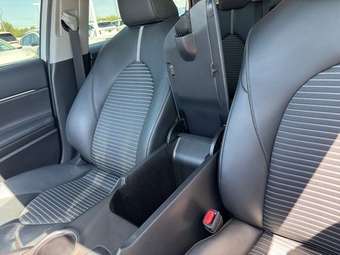 Used 2024 Toyota Camry SE image 41