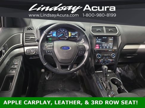 Used 2017 Ford Explorer XLT w/ Equipment Group 202A image 12