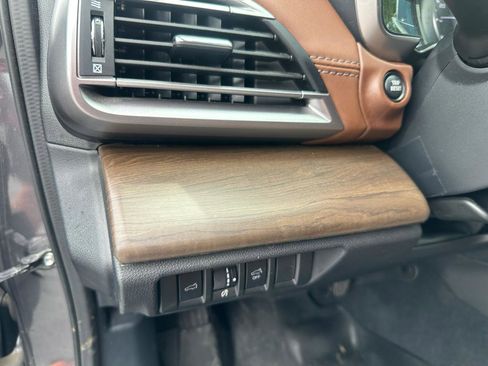 Used 2022 Subaru Outback Touring AWD/4WD image 10