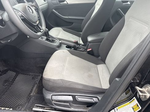 Used 2018 Volkswagen Jetta S FWD image 12