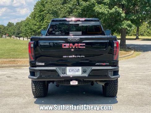 Used 2025 GMC Sierra 2500 AT4X AWD/4WD image 6