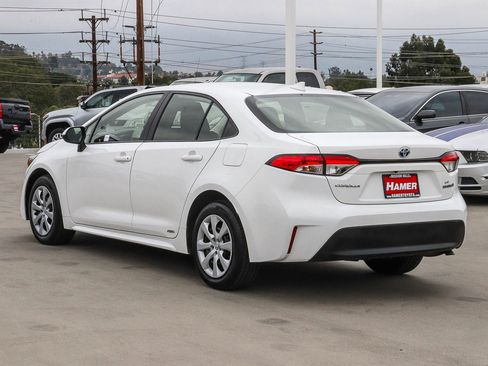 Certified 2024 Toyota Corolla LE AWD/4WD image 5