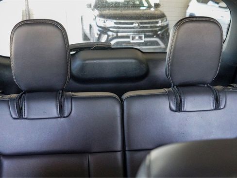 Used 2024 Ford Explorer XLT w/ Equipment Group 202A image 28