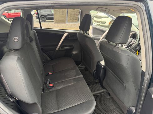 Used 2018 Toyota RAV4 LE w/ All Weather Liner Package image 18