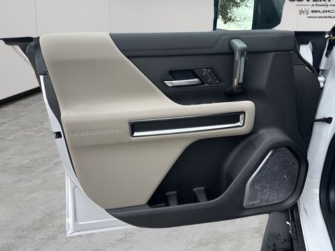 New 2026 GMC Hummer EV 2X image 22