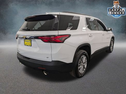 Used 2023 Chevrolet Traverse LT image 4