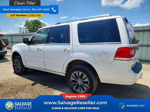 Used 2015 Lincoln Navigator 2WD image 3