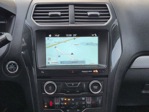 Certified 2018 Ford Explorer XLT w/ Equipment Group 202A image 30