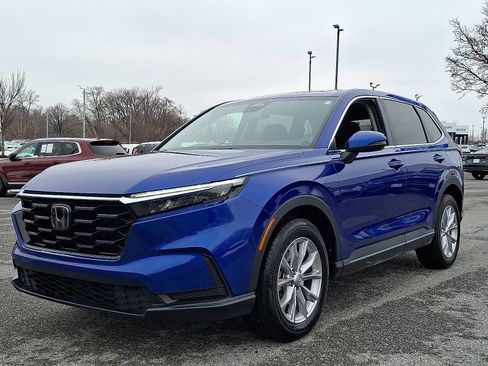 Used 2023 Honda CR-V EX image 3