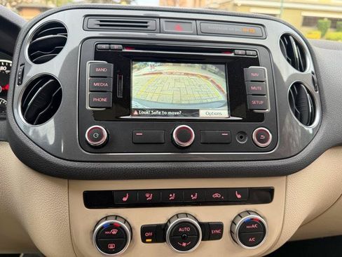 Used 2014 Volkswagen Tiguan SEL AWD/4WD image 86